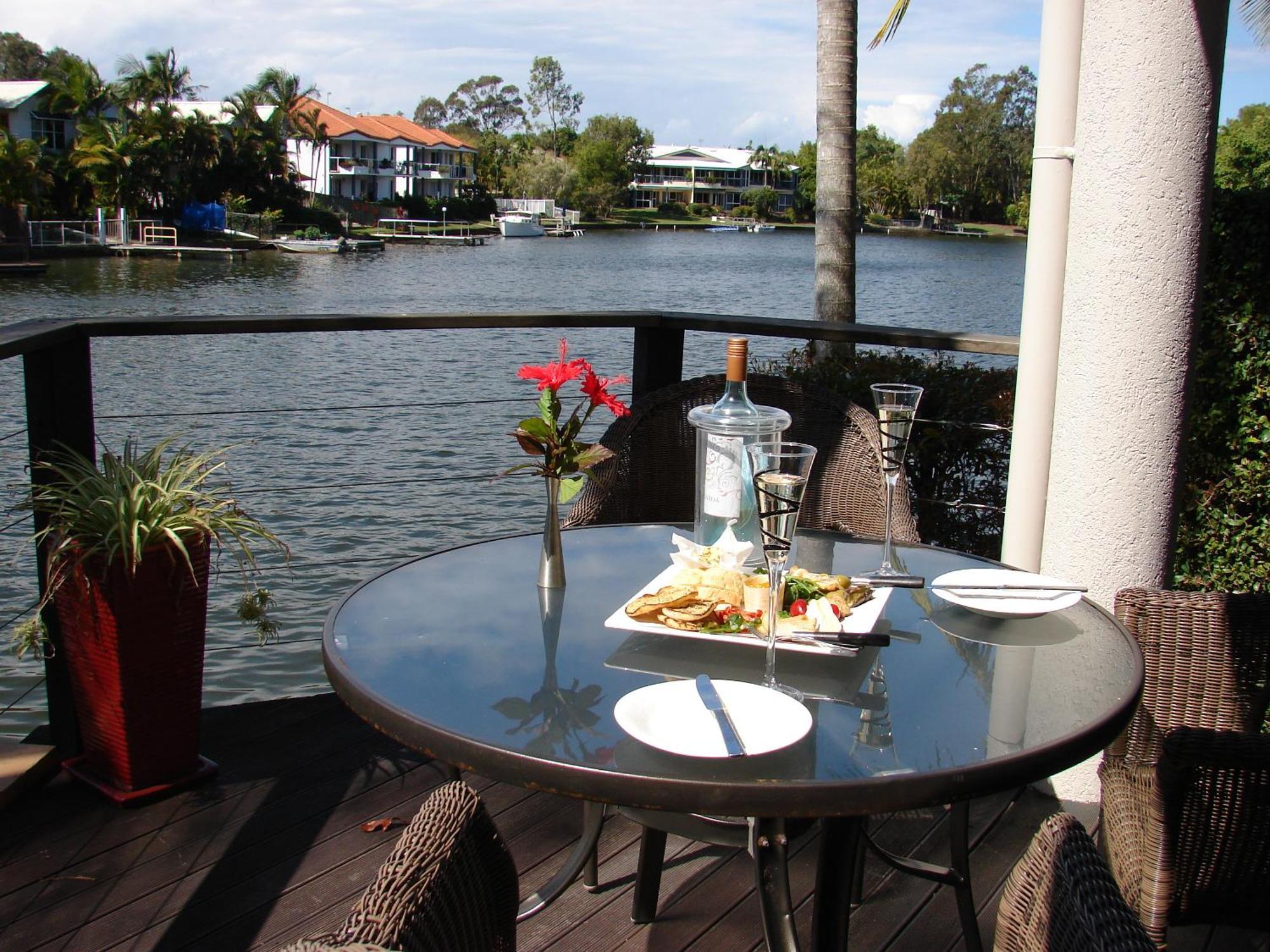 Portside Noosa Waters Hotel Noosaville Buitenkant foto