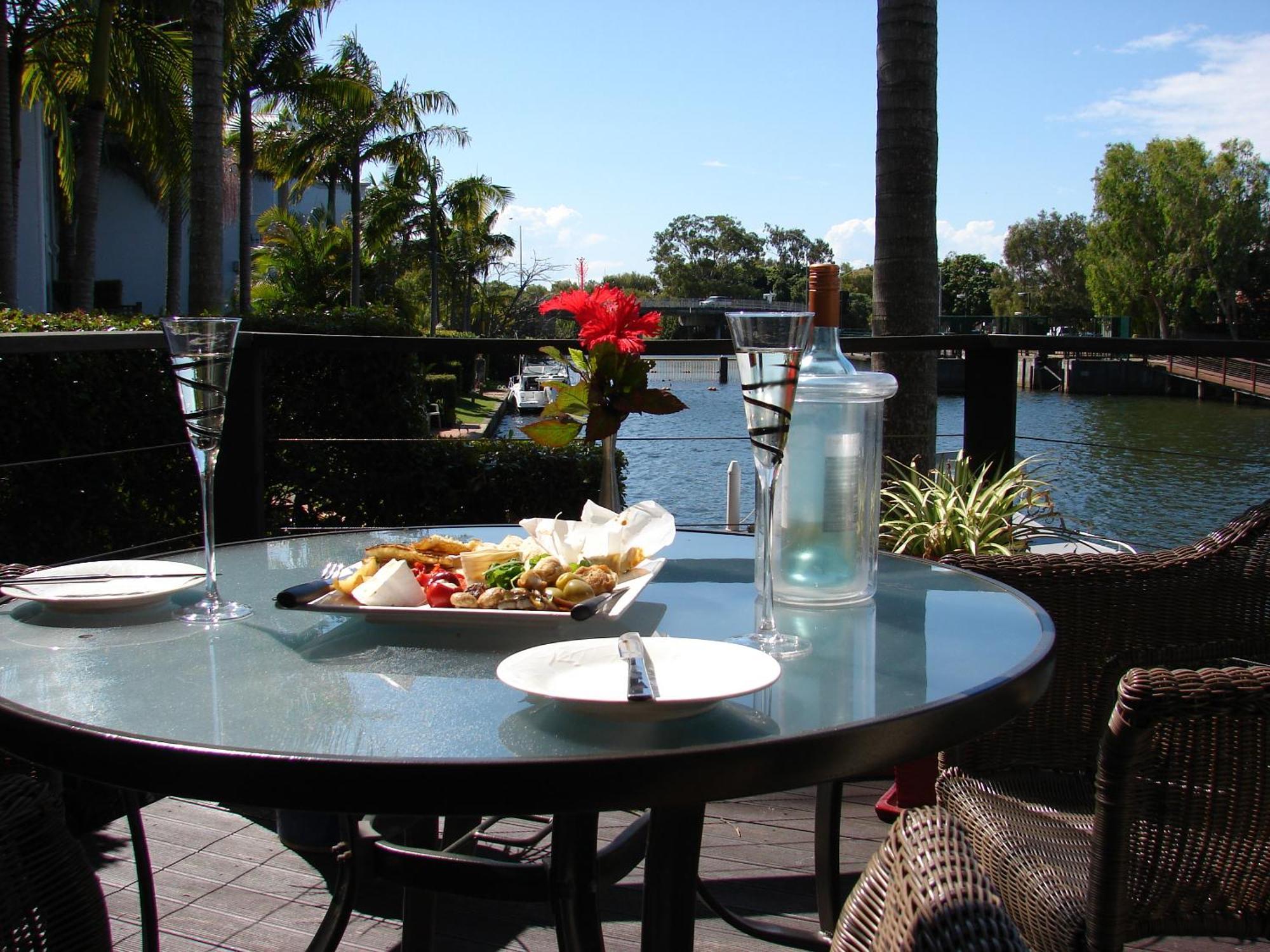 Portside Noosa Waters Hotel Noosaville Buitenkant foto